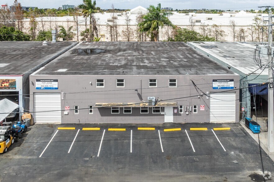 More Photos Of 1612-1646 W 31st Pl, Hialeah Unknown For Lease