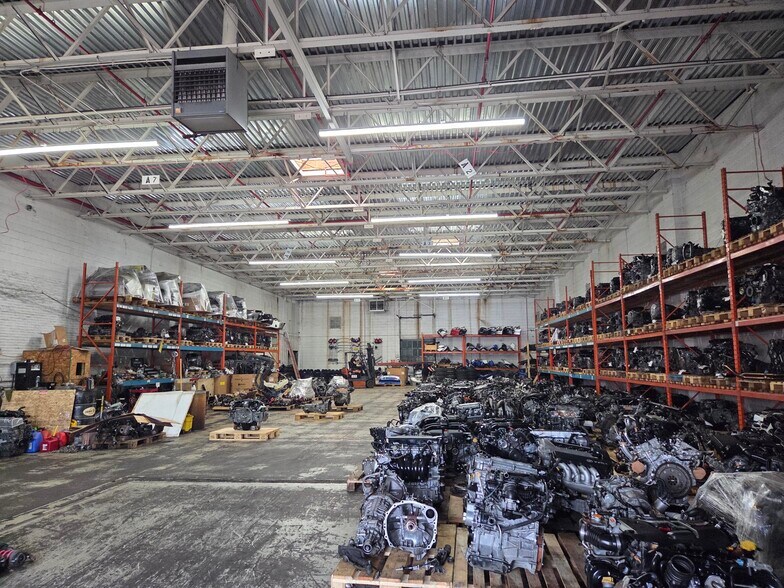 More Photos Of 263-275 Park Ave, East Hartford Warehouse For Lease