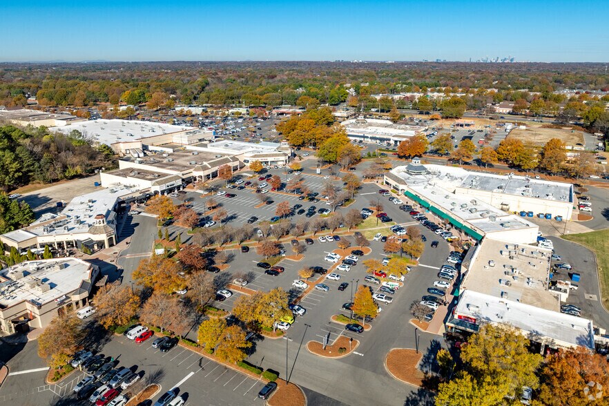 More Photos Of 8008 Providence Rd, Charlotte Land For Lease