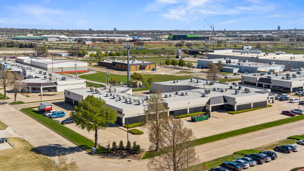 More Photos Of 200 S Quadrum Dr, Oklahoma City Light Manufacturing For Lease