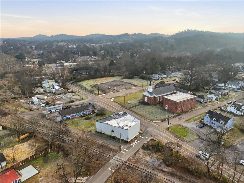 More Photos Of 315 Ogle Ave, Knoxville General Retail For Sale