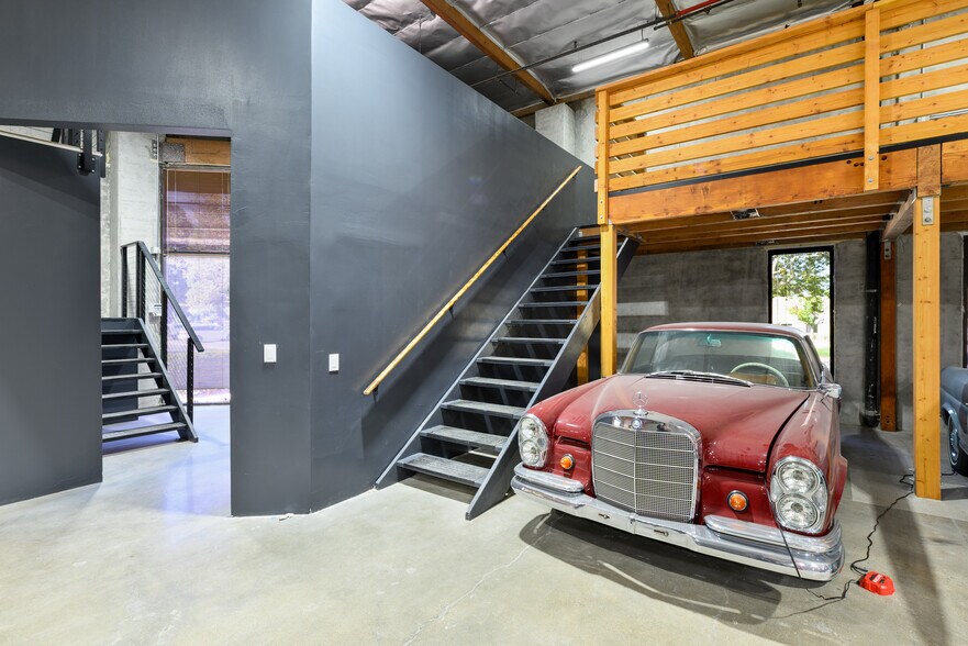 More Photos Of 2368 Eastman Ave, Ventura Distribution For Sale