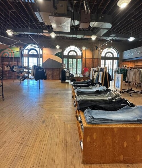 More Photos Of 20 S Park St, Montclair Storefront Retail Office For Lease