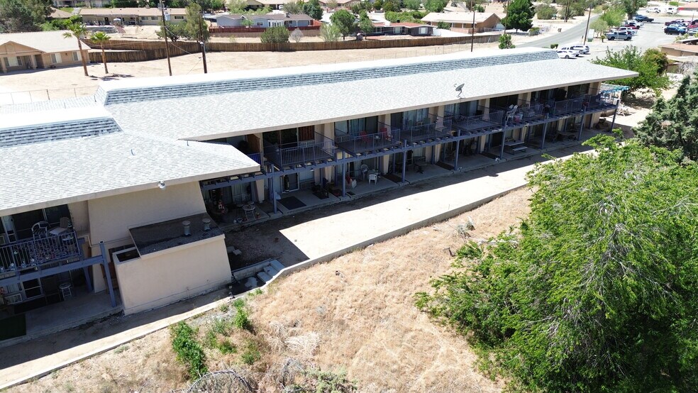 More Photos Of 17990 Bangor Ave, Hesperia Apartments For Sale