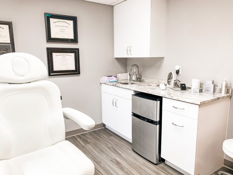 More Photos Of 10431 Patterson Ave, Richmond Coworking Space