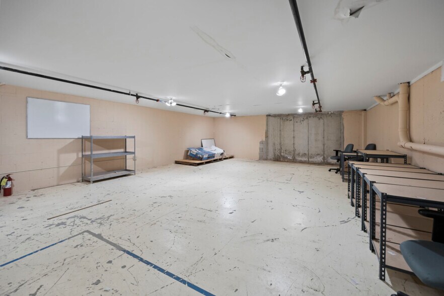 More Photos Of 1374 Whitehorse Hamilton Square Rd, Hamilton Office For Sale