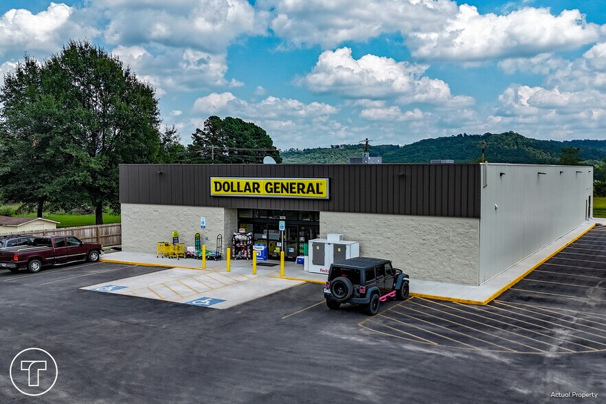 Primary Photo Of 3273 Highway 21, Clarksville Freestanding For Sale