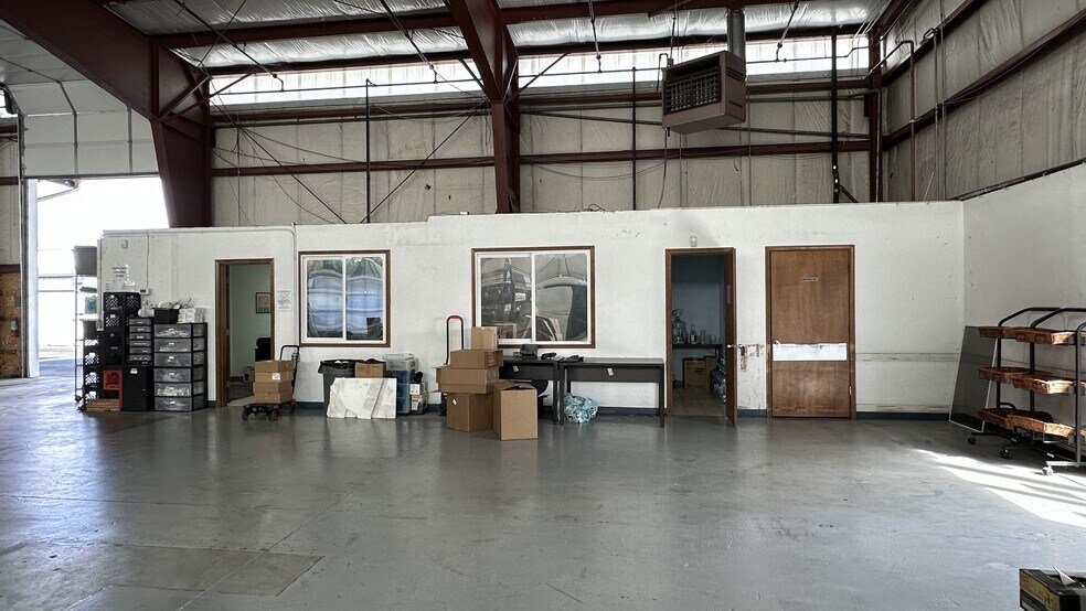More Photos Of 841 3rd Ave, Longview Industrial For Lease