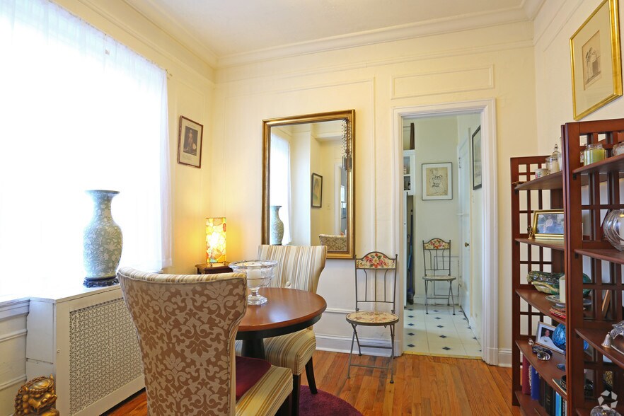 More Photos Of 135 S 20th St, Philadelphia Apartments For Lease