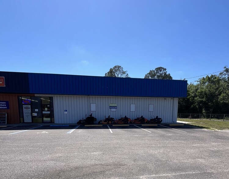 More Photos Of 850827 US Highway 17, Yulee Flex For Lease