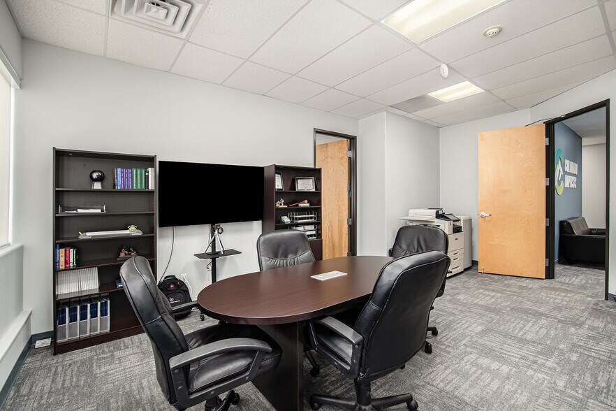 More Photos Of 10390 W Bradford Rd, Littleton Office Residential For Sale