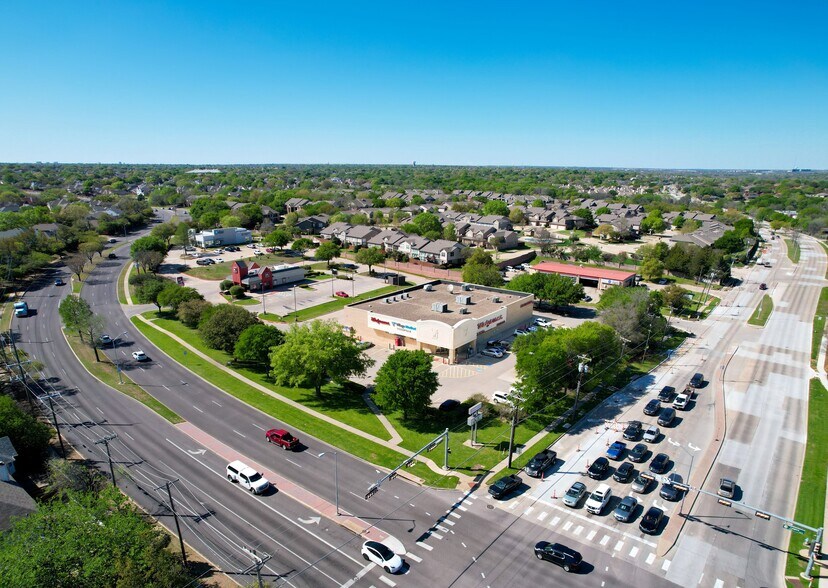 More Photos Of 901 Legacy Dr, Plano Freestanding For Sale