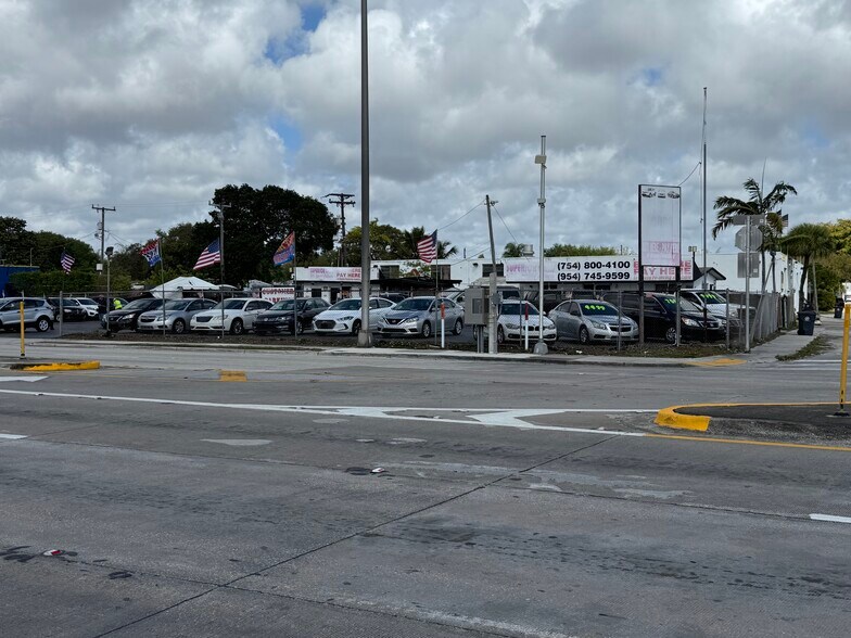 More Photos Of 201 W State Road 84, Fort Lauderdale Auto Dealership For Lease
