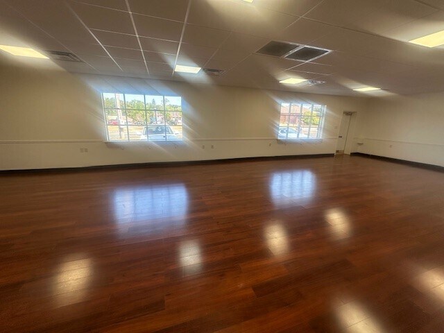 More Photos Of 3920 Kennett Pike, Wilmington Storefront For Lease