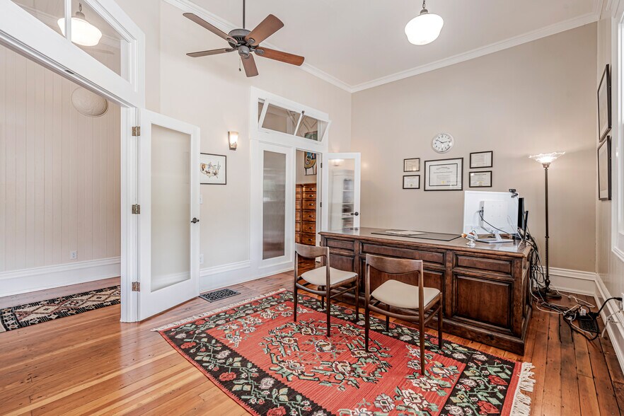 More Photos Of 602 W K St, Benicia Freestanding For Sale