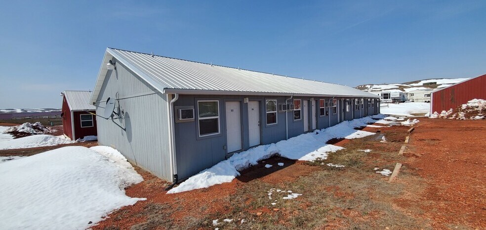 More Photos Of 2046 125th Ave, Watford City Apartments For Sale