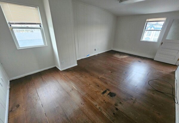 More Photos Of 15 Windmill Ln, Southampton Office For Lease