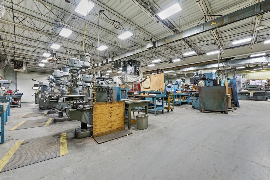 More Photos Of 330 Fuller Rd, Chicopee Distribution For Sale