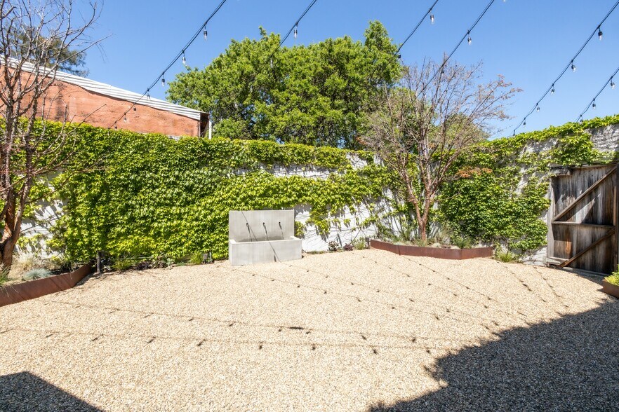 More Photos Of 40 Highway 128, Geyserville Freestanding For Sale