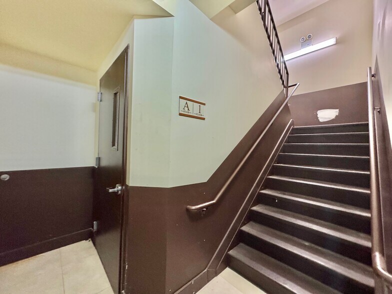 More Photos Of 215-15 Northern Blvd, Bayside Storefront Retail Office For Lease