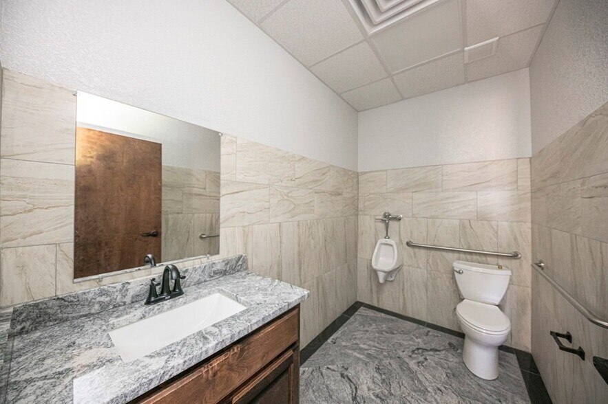 More Photos Of 14661 W I-20, Odessa Warehouse For Lease