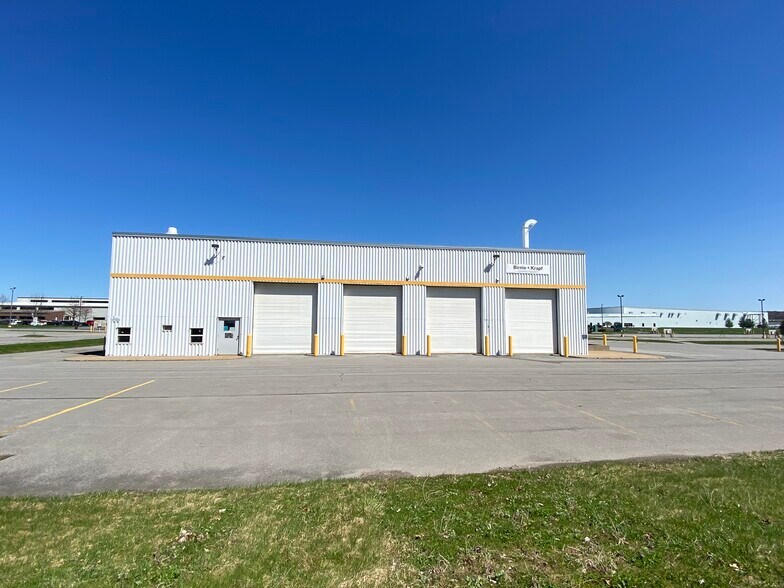 More Photos Of 248 Otis St, Rome Truck Terminal For Sale