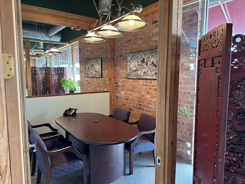 More Photos Of 6830 Wilcrest Dr, Houston Office For Lease