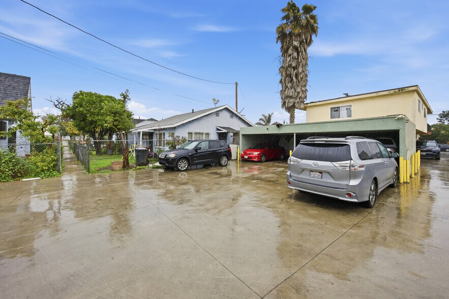 More Photos Of 406-412 1/2 E Rosecrans Ave, Compton Apartments For Sale