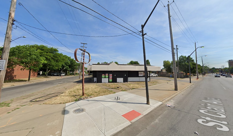 Primary Photo Of 10305 Saint Clair Ave, Cleveland Convenience Store For Lease