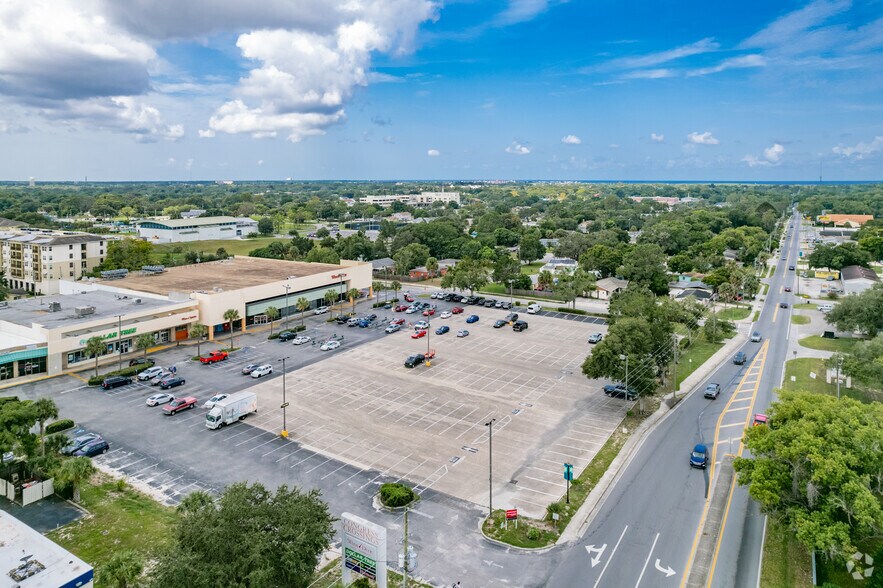 More Photos Of 6400 Massachusetts Ave, New Port Richey Supermarket For Lease