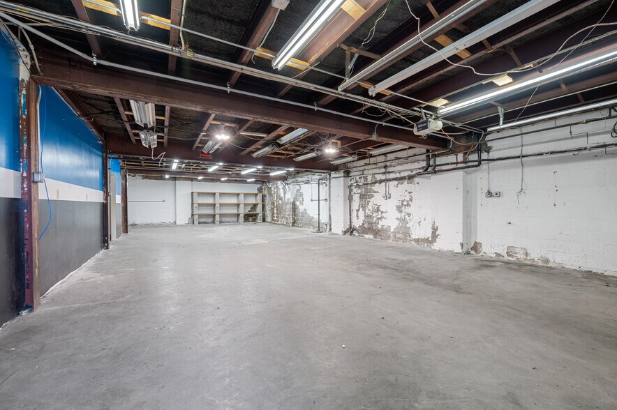 More Photos Of 7703 Perry Hwy, Pittsburgh Freestanding For Lease