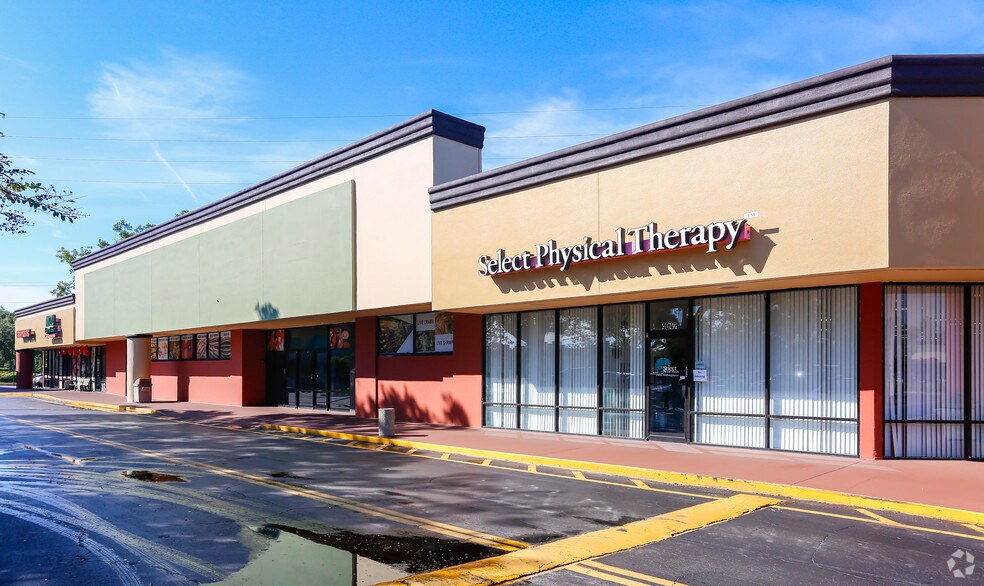 More Photos Of 4041-4077 13th St, Saint Cloud General Retail For Lease