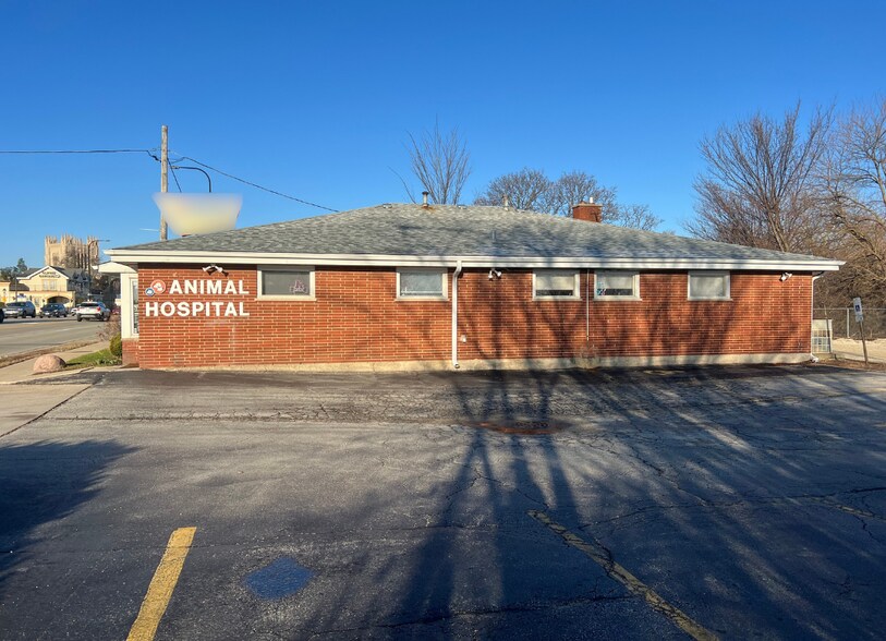 More Photos Of 4700 Roosevelt Rd, Hillside Veterinarian Kennel For Sale