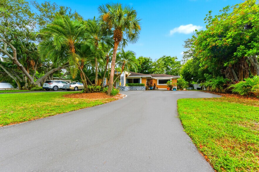 More Photos Of 130 Pinellas Way N, Saint Petersburg Office For Sale