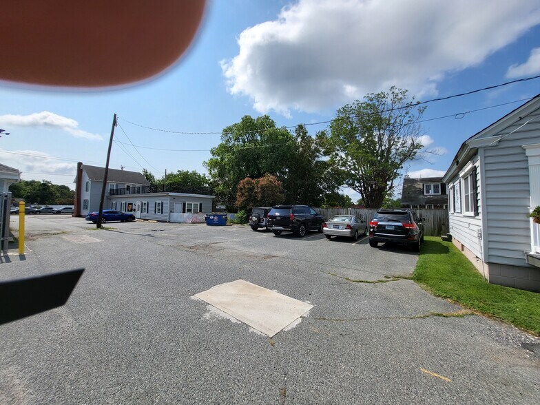 More Photos Of 203 Sunburst Hwy, Cambridge Office For Sale
