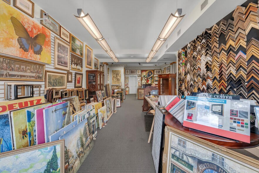More Photos Of 322 Jericho Tpke, Floral Park Storefront Retail Residential For Sale
