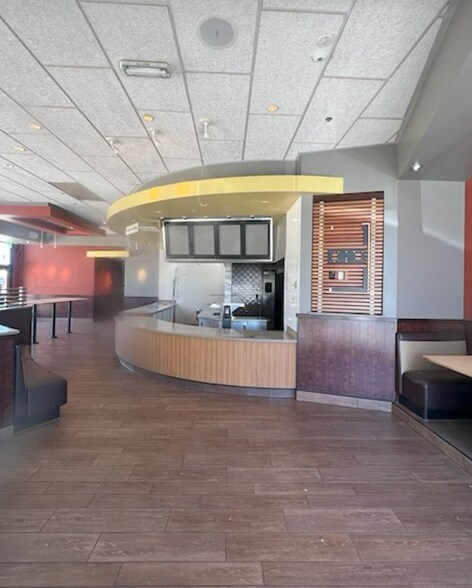 More Photos Of Escondido Ave, Hesperia Unknown For Lease
