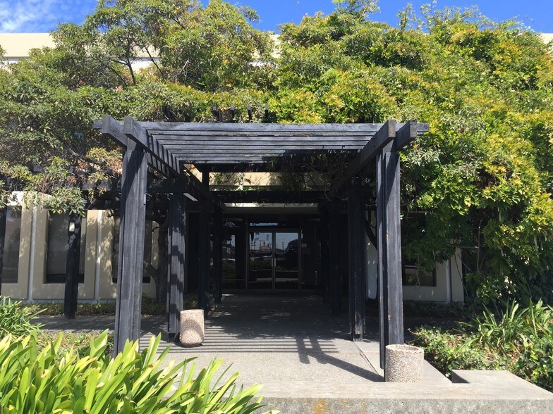 More Photos Of 2950 Merced St, San Leandro Office For Lease