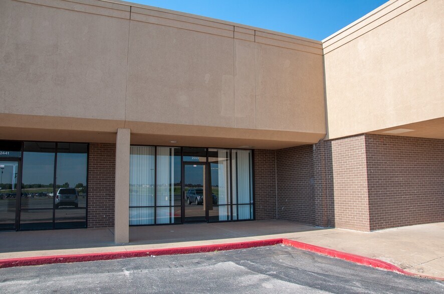 More Photos Of 2221-2555 Ponderosa Dr, Chickasha Unknown For Lease