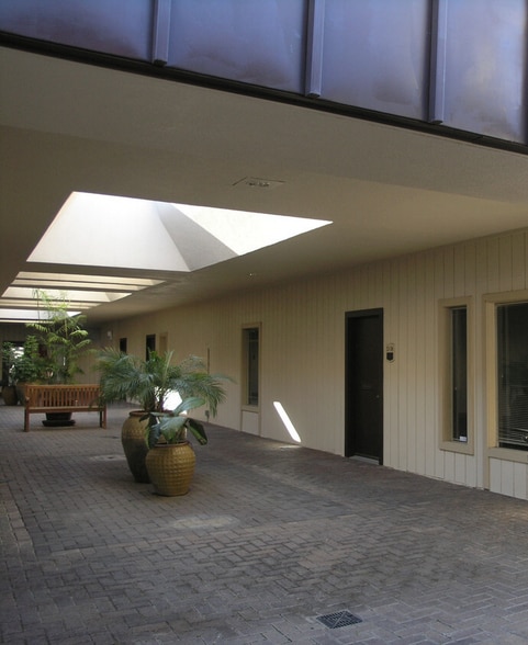 More Photos Of 701 Howe Ave, Sacramento Medical For Sale