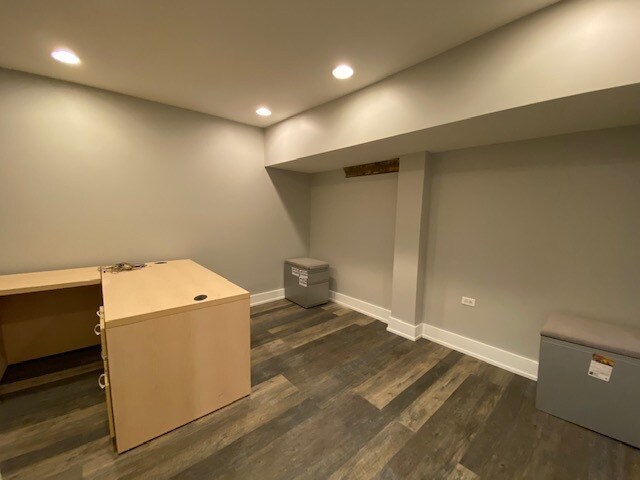 More Photos Of 687-689 N Milwaukee Ave, Chicago Apartments For Lease