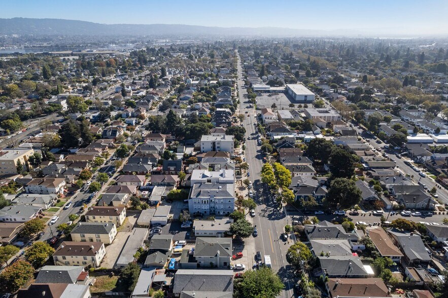 More Photos Of 739 Santa Clara Ave, Alameda Apartments For Sale