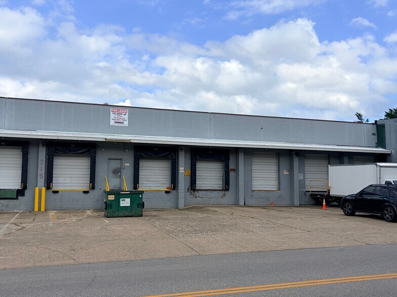 More Photos Of 902-908 Bullitt St, Charleston Warehouse For Lease
