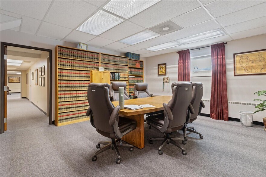 More Photos Of 1803-1807 Capitol Ave, Cheyenne Office For Sale
