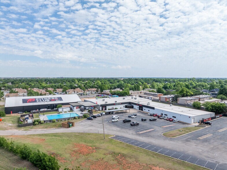 Primary Photo Of 3333 W Hefner Rd, Oklahoma City Sports And Entertainment For Lease