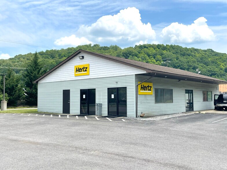 More Photos Of 1409 Greenbag Rd, Morgantown Flex For Lease