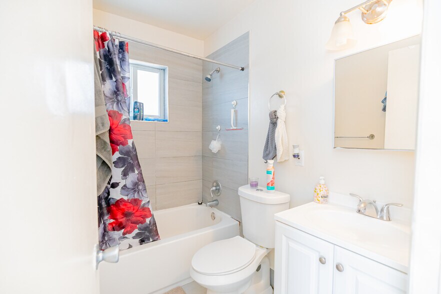 More Photos Of 960 Biarritz Dr, Miami Beach Apartments For Sale