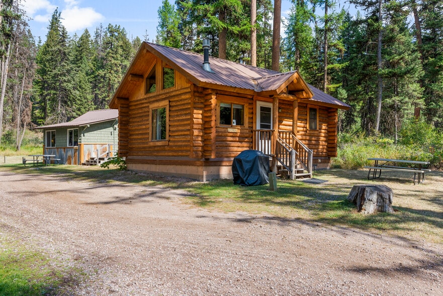 More Photos Of 3481 N Highway 83, Seeley Lake Hotel For Sale