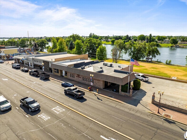 Primary Photo Of 100 E Broadway Ave, Moses Lake Office For Sale