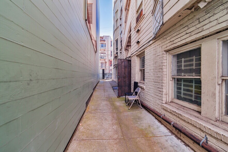 More Photos Of 1120 Jackson St, San Francisco Apartments For Sale